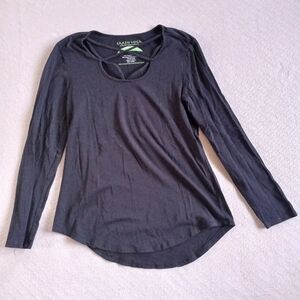 earth yoga ♡ cross front black long sleeve shirt
